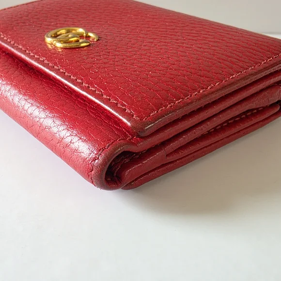 SOLD Gucci GG Marmont Red Pebbled Leather Trifold Wallet – Entrupy Authenticated - Picture 5 of 12